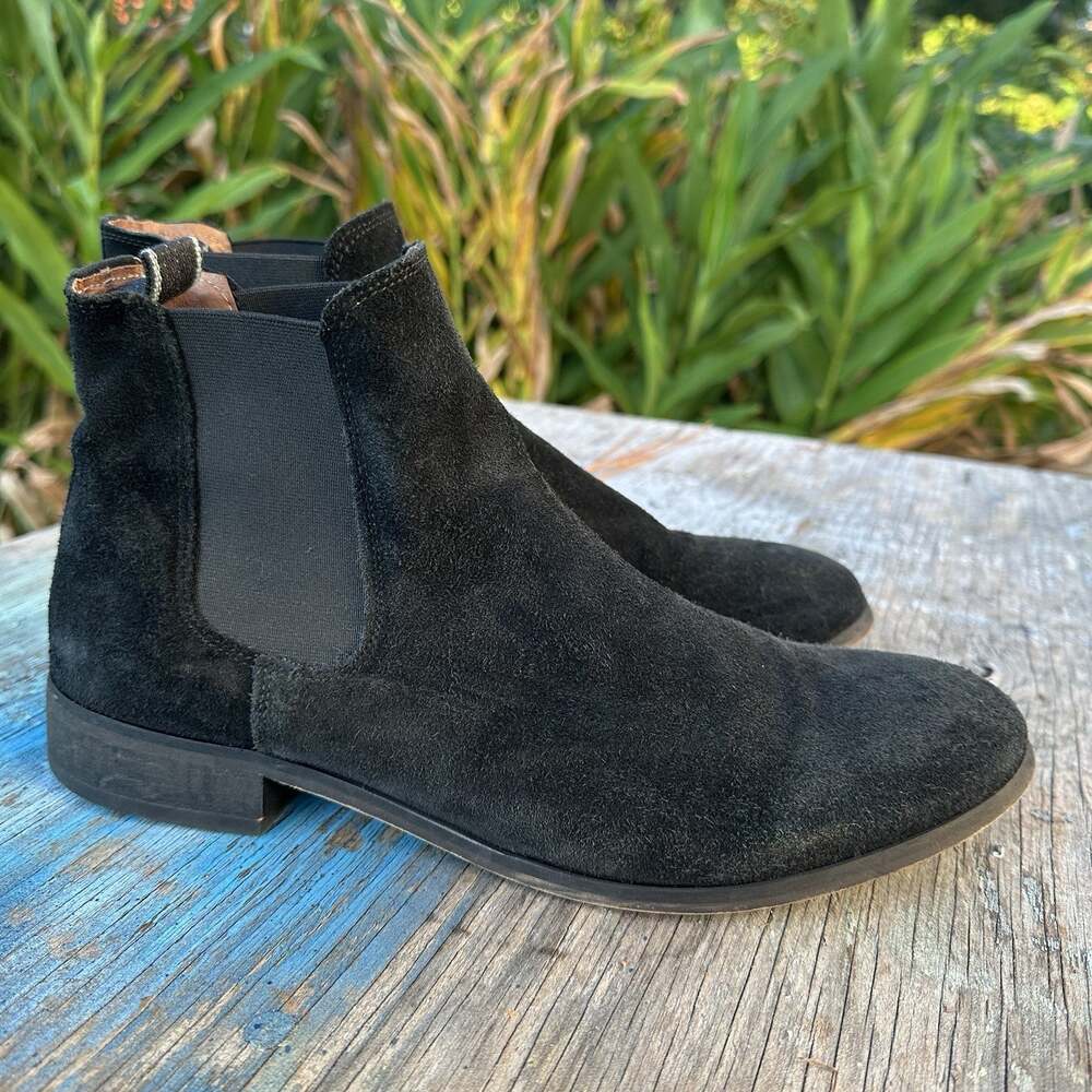 Shoe the Bear Men’s 9 Dev Boot 42 EU Black Suede Chelsea Pull On Plain Toe 999